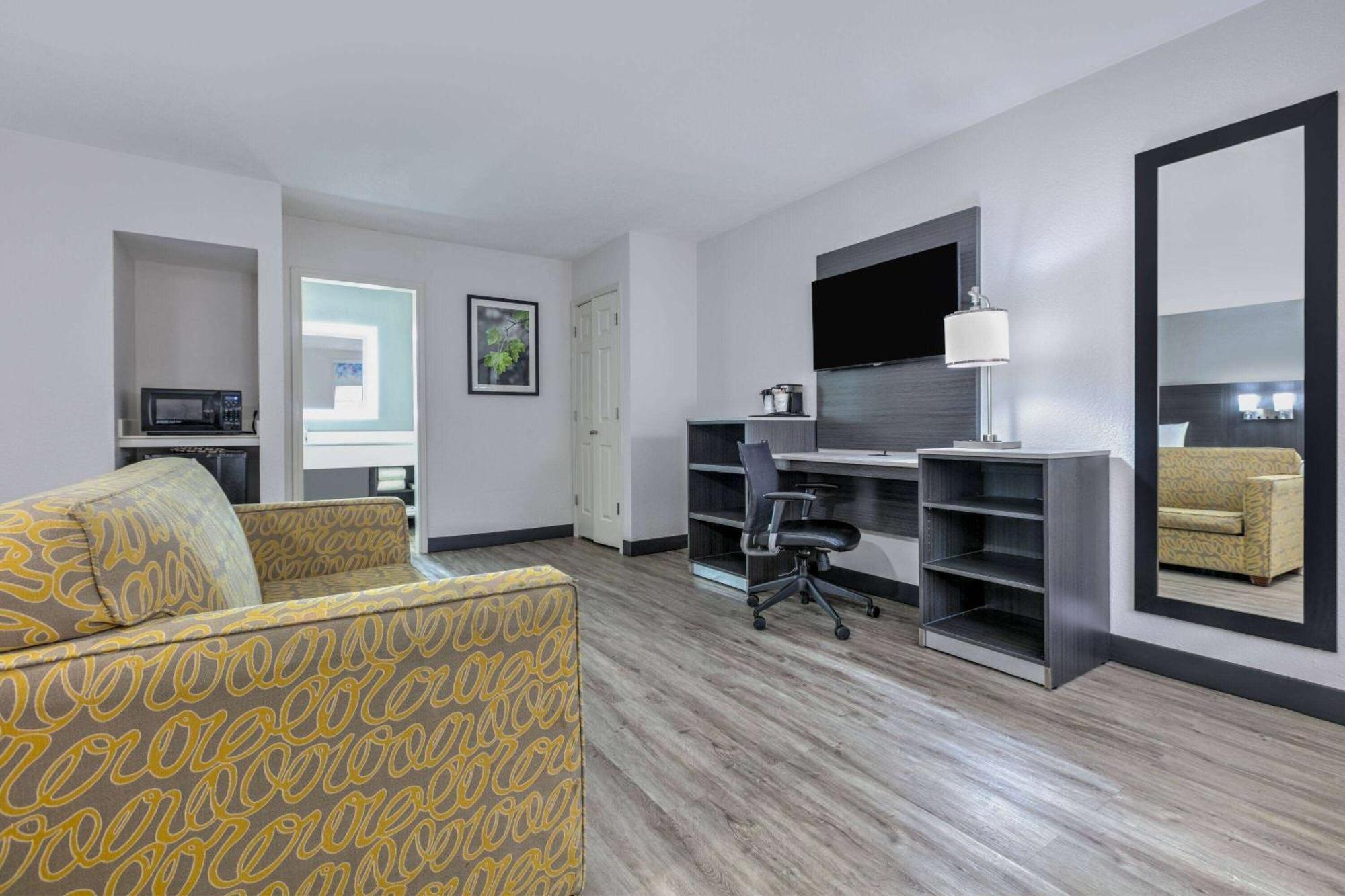 La Quinta Inn By Wyndham Dallas Uptown Luaran gambar