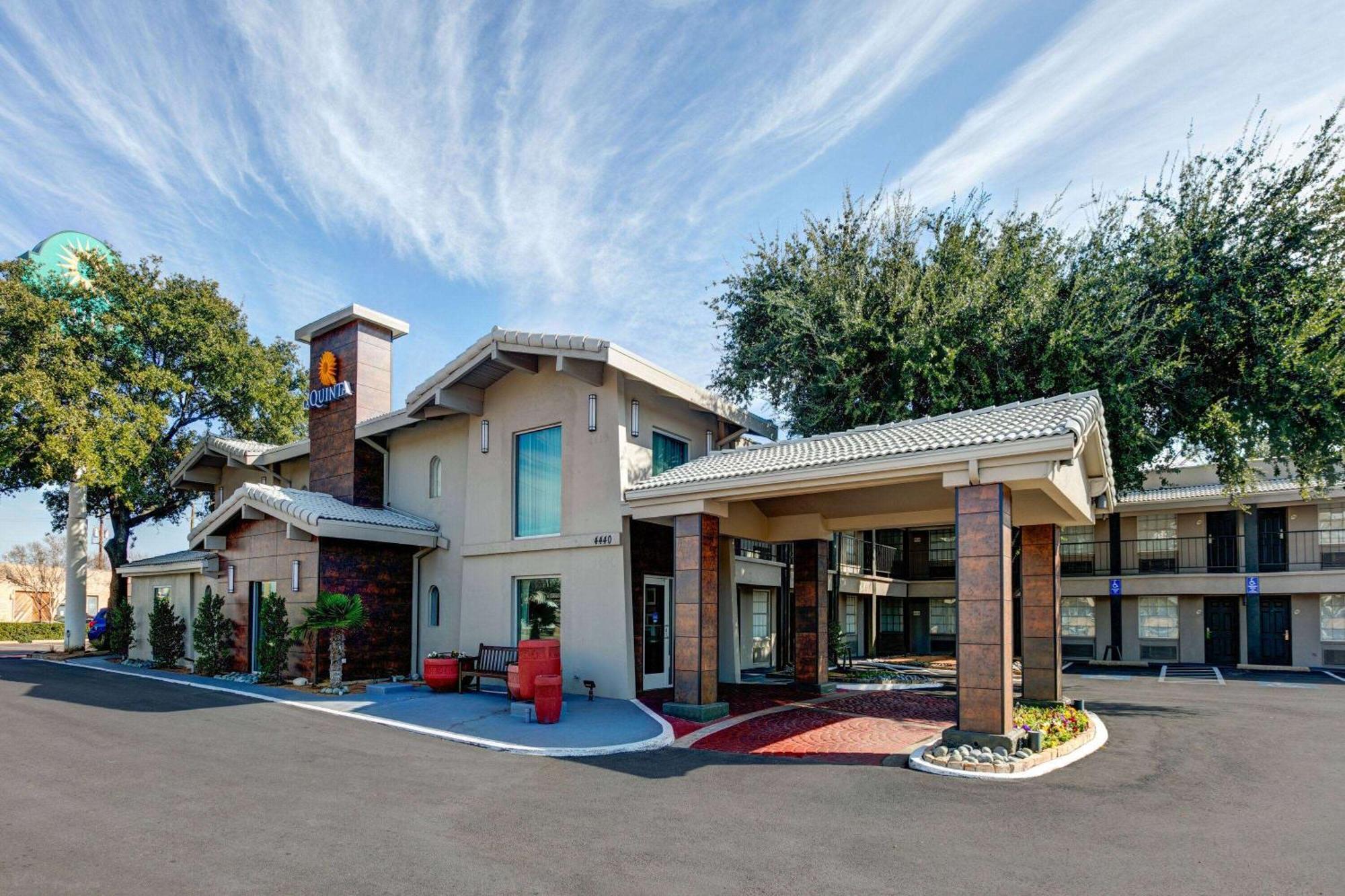 La Quinta Inn By Wyndham Dallas Uptown Luaran gambar
